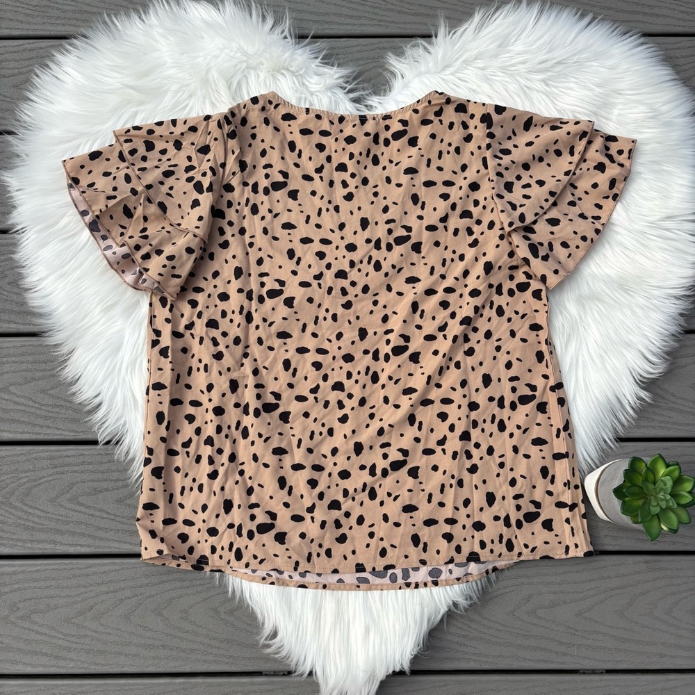 Cheetah Ruffle Sleeve Top - Picture 3 of 3